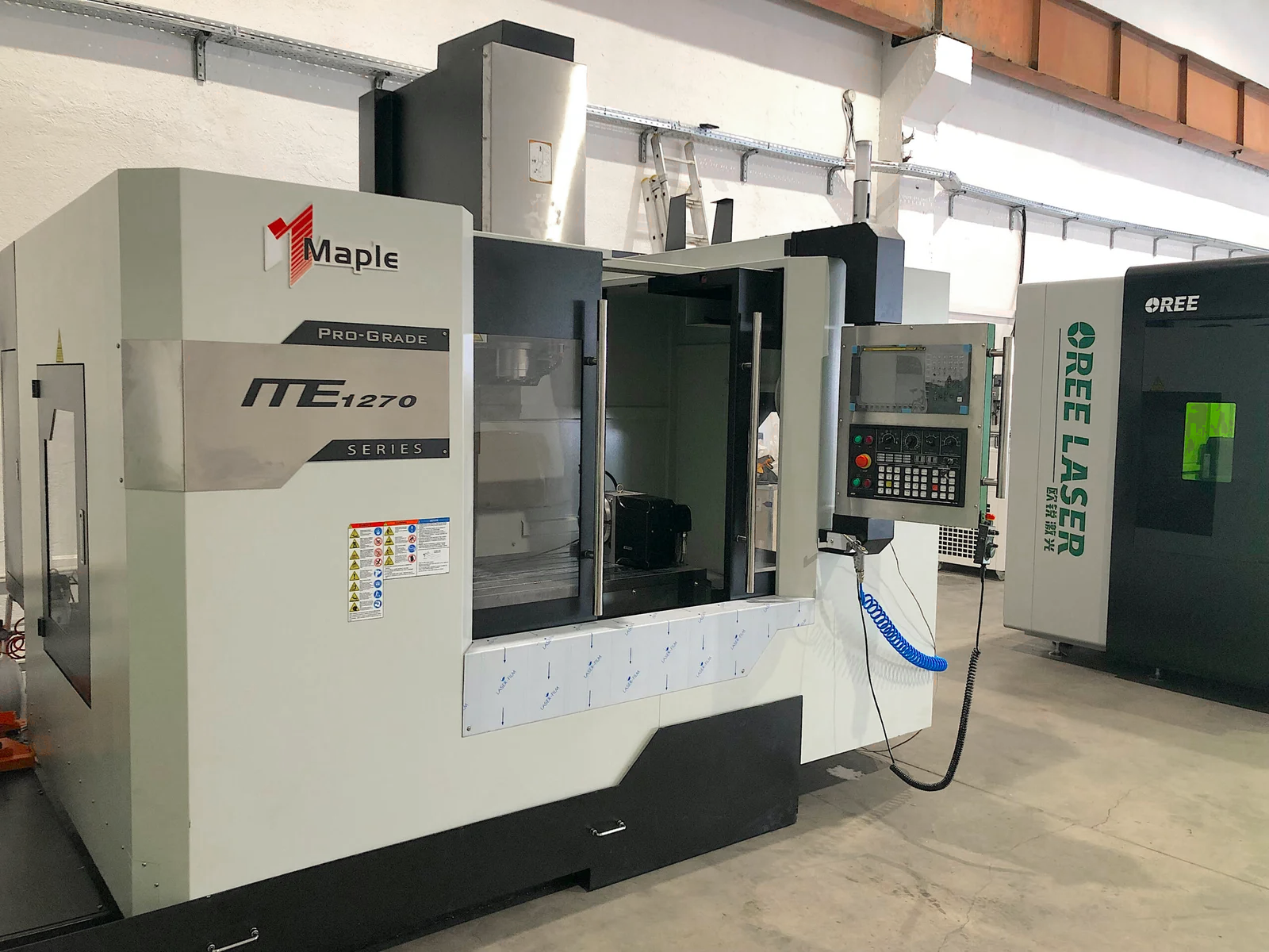 Masina CNC Vertical